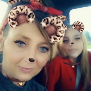 Meet your Posher, Malesa